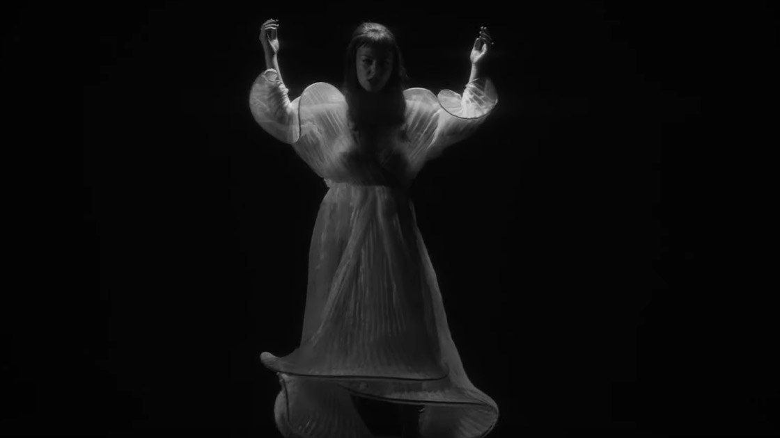 Angel Olsen’s New Video Is an Art Deco Sci-Fi Fantasy