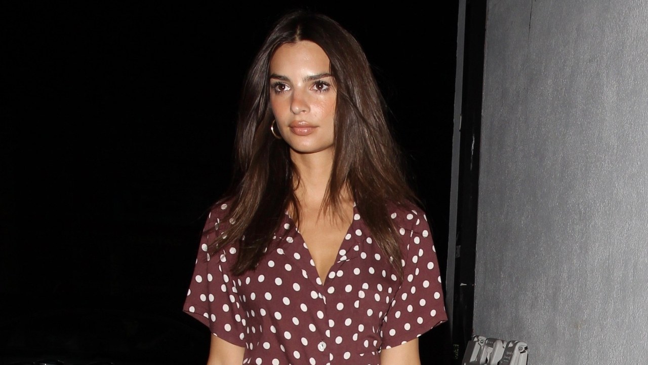 Emily Ratajkowski Trades in Her Crop Top for a Refreshing New Look