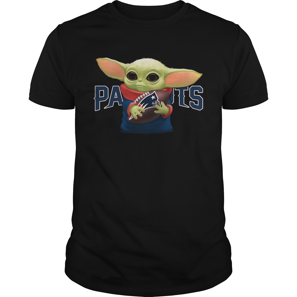 Baby Yoda Hug New England Patriots shirt