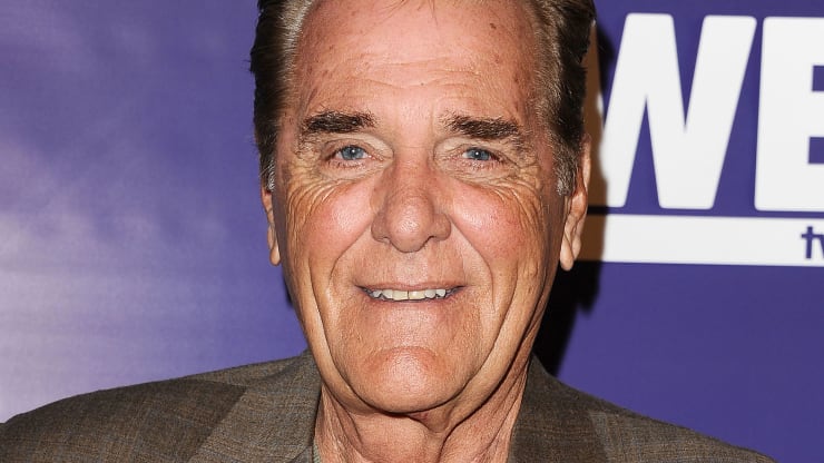Trump retweets game show host Chuck Woolery’s baseless claim that ‘everyone is lying’ about coronavirus