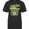 Baby Yoda Hug Oakland Athletics Baseball T-Shirt Classic Men's T-shirt