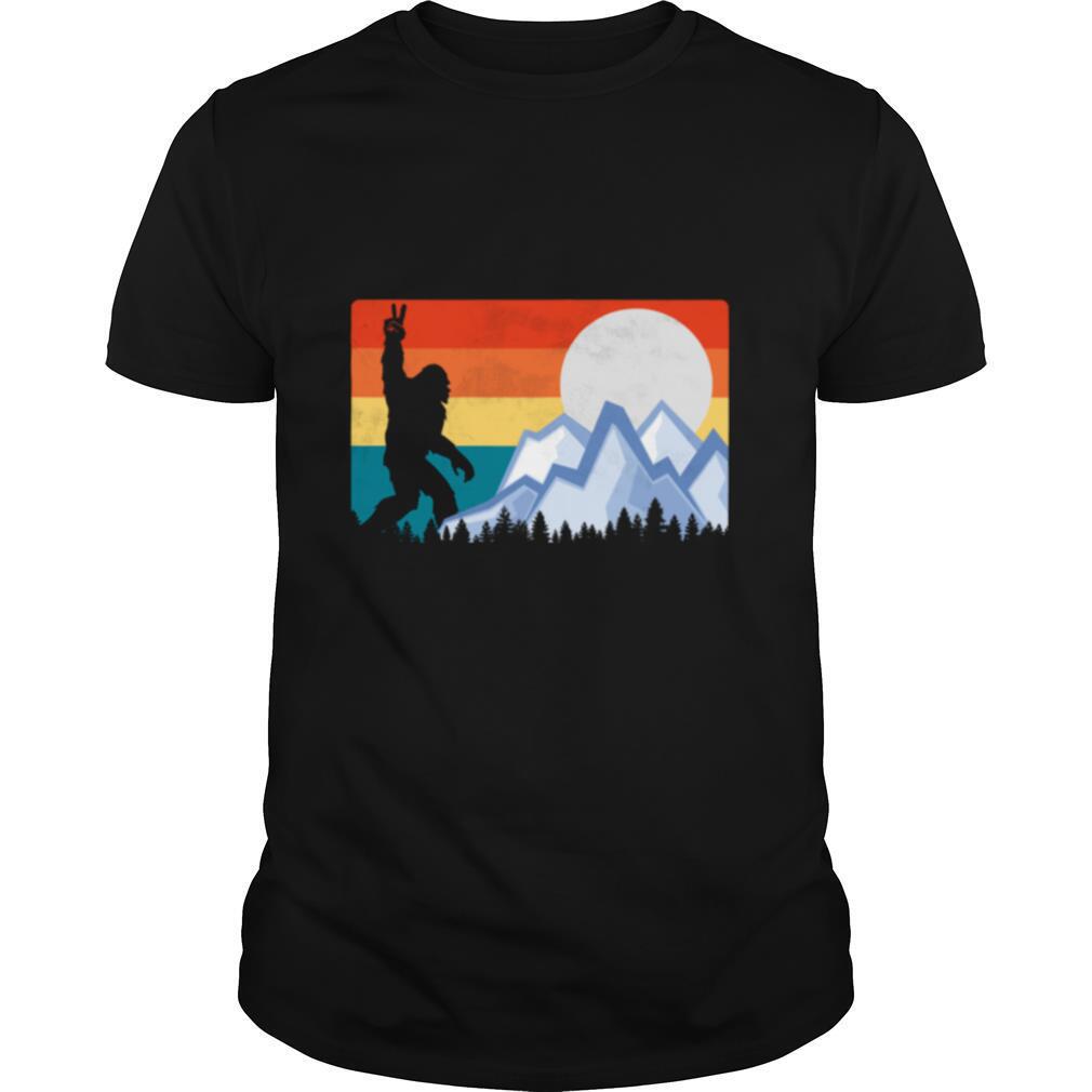 Vintage Bigfoot Sunset Hiking Outdoors Wilderness shirt
